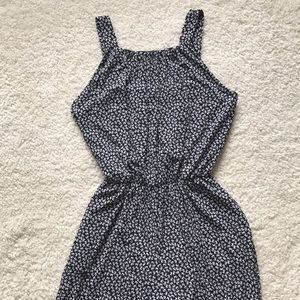 Womens s/m jumper black/white